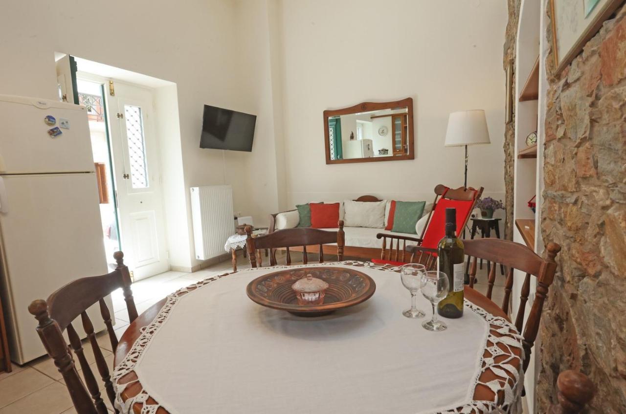 Babina'S Place-Traditional House In إرموبولّي المظهر الخارجي الصورة