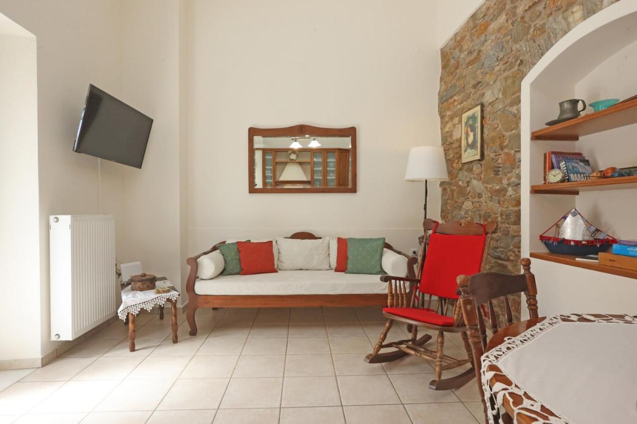 Babina'S Place-Traditional House In إرموبولّي المظهر الخارجي الصورة